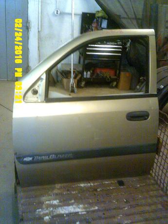 2002 2003 2004 2005 2006 2007 2008 2009 CHEVROLET TRAILBLAZER DOOR. EXCELLENT CONDITION, A FEW SCUFFS AND SCRATCHES. INVENTORY #12808
