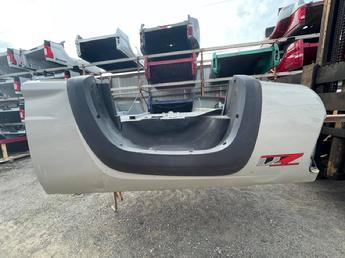 2004 2005 2006 2007 2008 2009 2010 2011 2012 CHEVY COLORADO SHORT BOX 6.5. RH SIDE- SMALL INDENTS ON QUARTER PANEL. LH SIDE- DENT UNDER TAILLIGHT, SMALL DINGS ON LOWERS. RUST FREE #15007