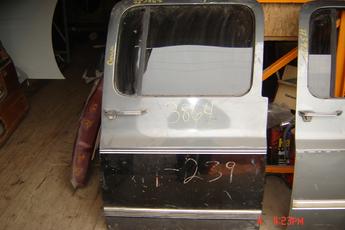 73 - 91 Chevrolet Suburban Right Side OEM Secondary Door.  Excellent condition, no dents.  Grey & black in color.