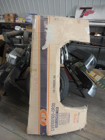 1981 1982 1983 1984 1985 1986 1987 1988 1989 1990 1991 CHEVROLET C-10 AFTERMARKET RIGHT FENDER. INVENTORY #8927