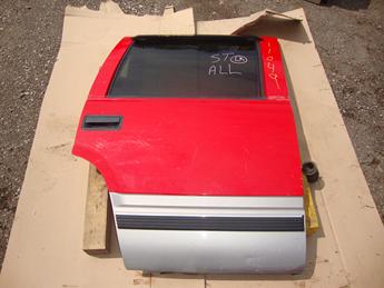 1995 1996 1997 1998 Chevrolet GMC Tahoe rear power passenger side secondary door.  Great condition, light scratches, inner panel & glass are intact.  Reference inventory #11049 when inquiring.