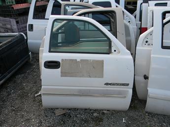 1999 2000 2001 2002 2003 2004 2005 2006 CHEVY PASSENGER DOOR. POWER WINDOW, RUST FREE. GREAT CONDITION. #14010