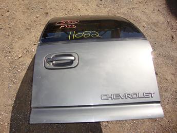 2000 2001 2002 2003 2004 2005 2006 Chevrolet GMC Surburban passenger side rear cargo door.  Excellent condition, one ding on door, complete with all hardware.  Reference inventory #11082 when inquiring.
