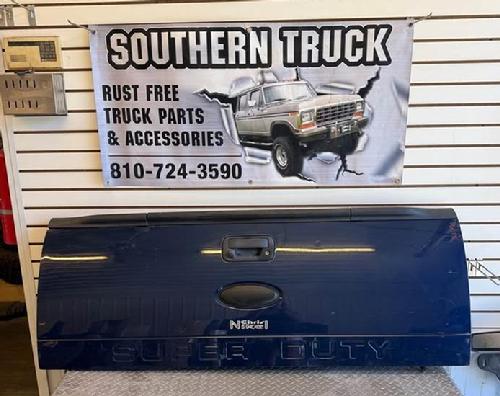 2008 2009 2010 2011 2012 FORD SUPER DUTY TAILGATE WITH STEP AND BACKUP CAMERA. GREAT SHAPE- COUPLE SMALL DINGS, RUST FREE. #16018